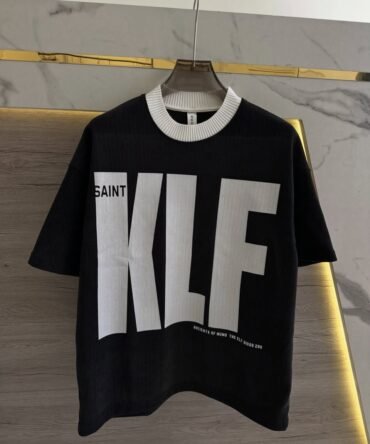 OVELO Saint Graphic Tee – Washed Black