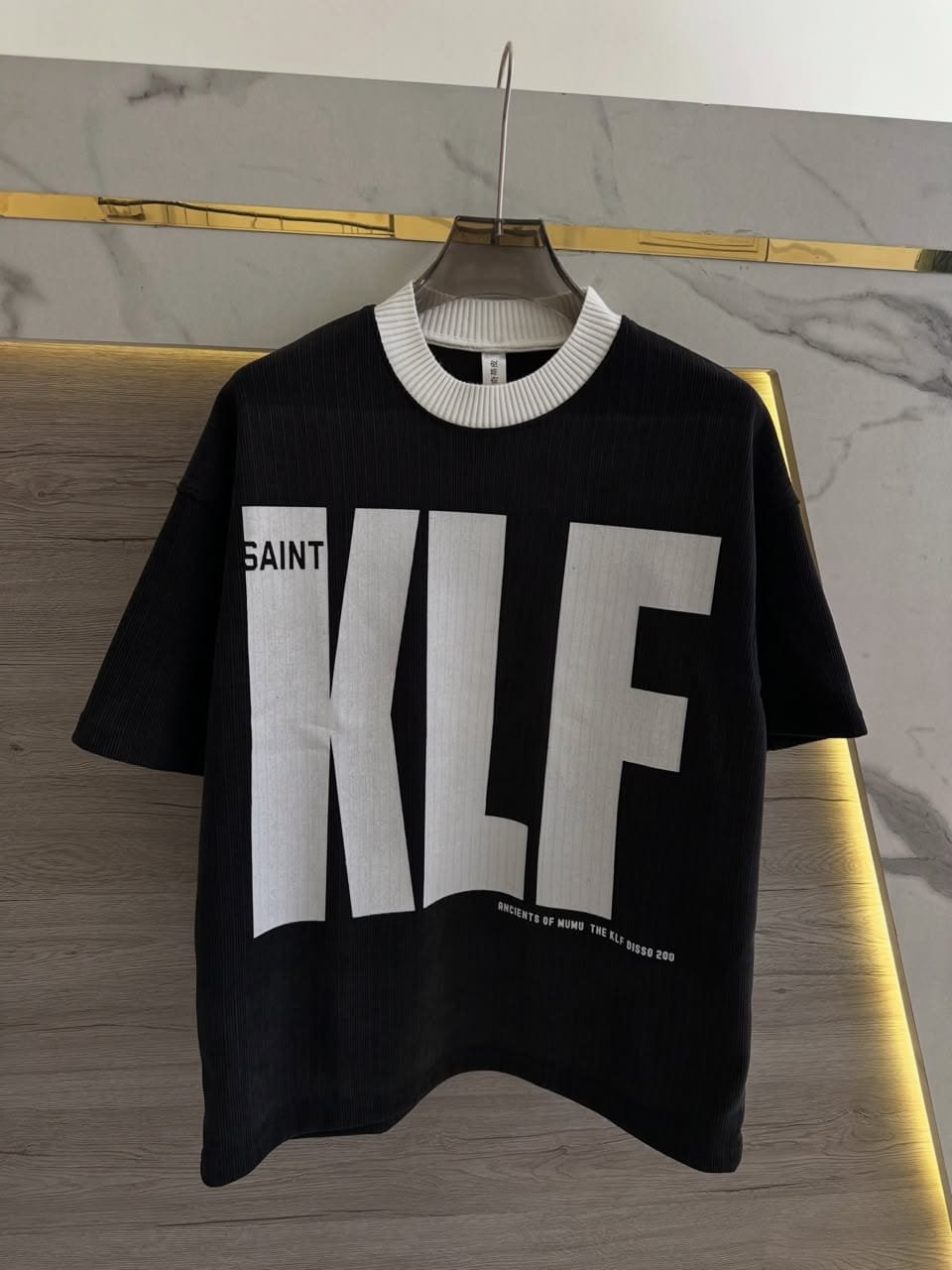 OVELO Saint Graphic Tee – Washed Black